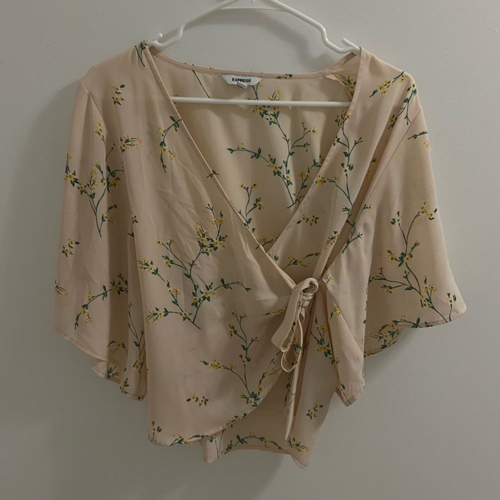 Express floral wrap top